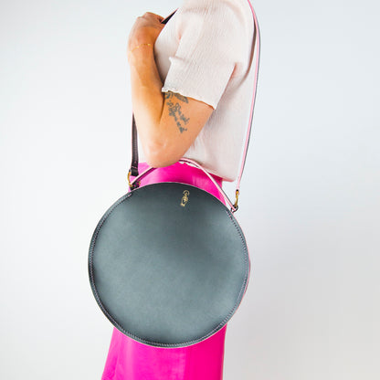 CLARE V ALISTAIR LARGE CIRCLE LEATHER BLACK BAG